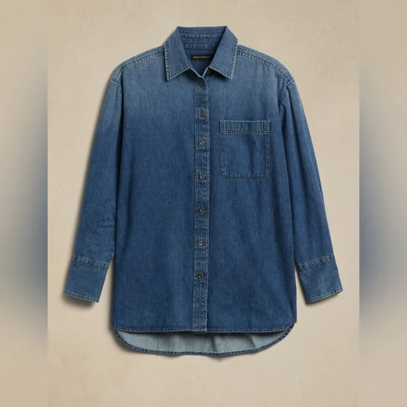 NWT Banana Republic Essential Oversized Denim Button-Down Shirt - Picture 2 of 10